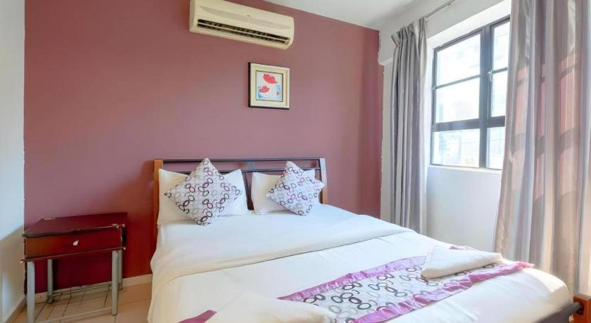 Oyo 89874 Gs Golden Star Hotel Seri Kembangan Exterior photo