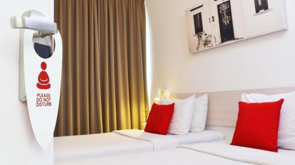 Oyo 89874 Gs Golden Star Hotel Seri Kembangan Exterior photo